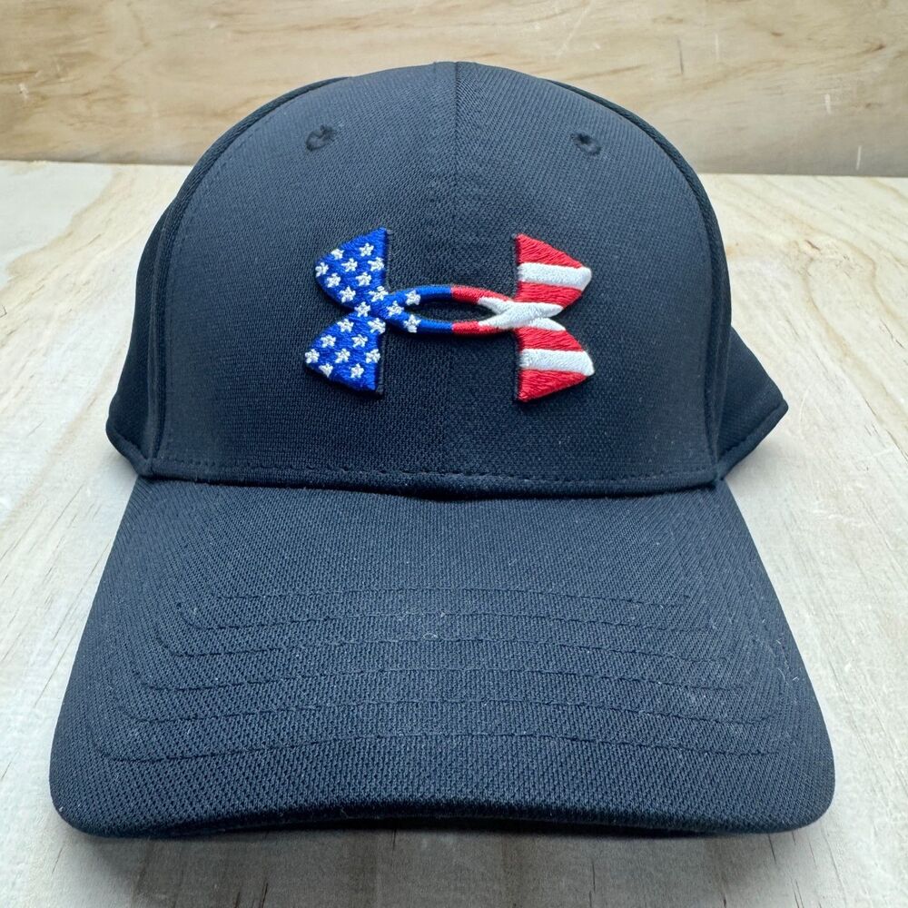 NEW Under Armour Men Freedom Blitzing Logo Cap Black USA Flag Sz M/L Classic Fit